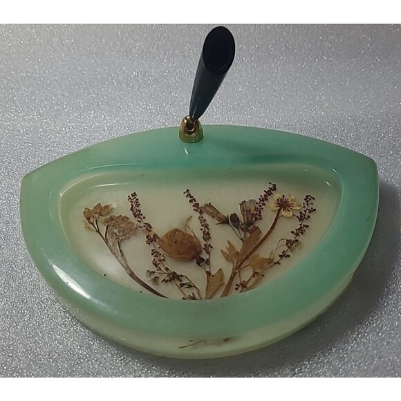 VINTAGE LUCITE BASED PEN HOLDER W/Dried Flowers Made In ALASKA - Picture 1 of 5